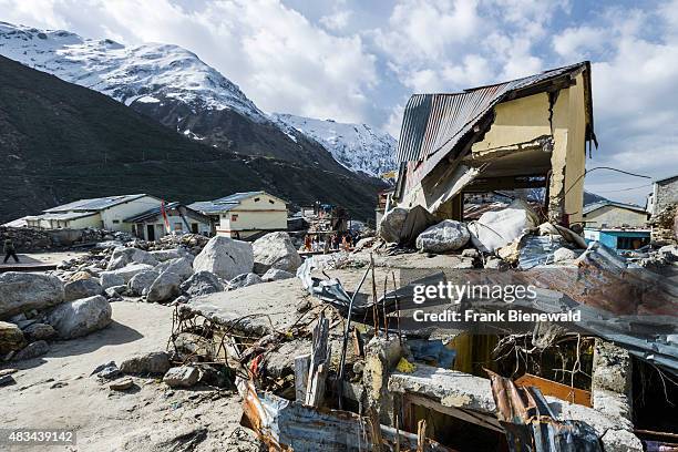 The small town around Kedarnath Temple got totally destroyed by the 2013 flood, only ruins are left.
