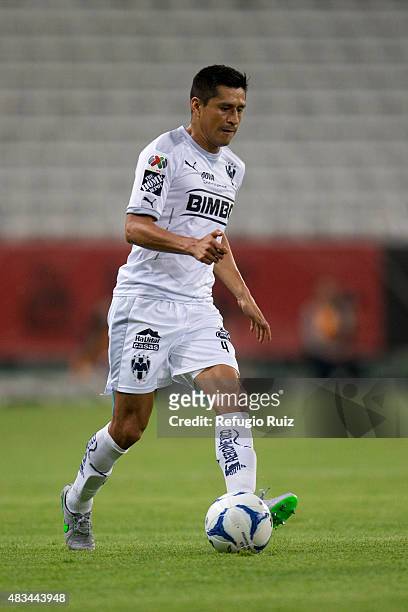 Ricardo Osorio of Monterrey drives the ball during a 3rd round match between Atlas and Monterrey as part of the Apertura 2015 Liga MX at Jalisco...