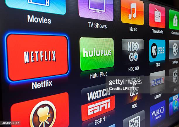 apple tv interface - netflix stockfoto's en -beelden