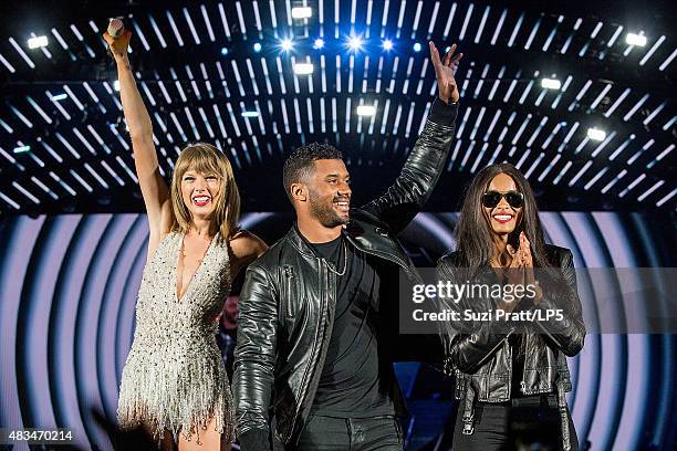 Taylor Swift, Russell Wilson and Ciara perform at CenturyLink Field on August 8, 2015 in Seattle, Washington.