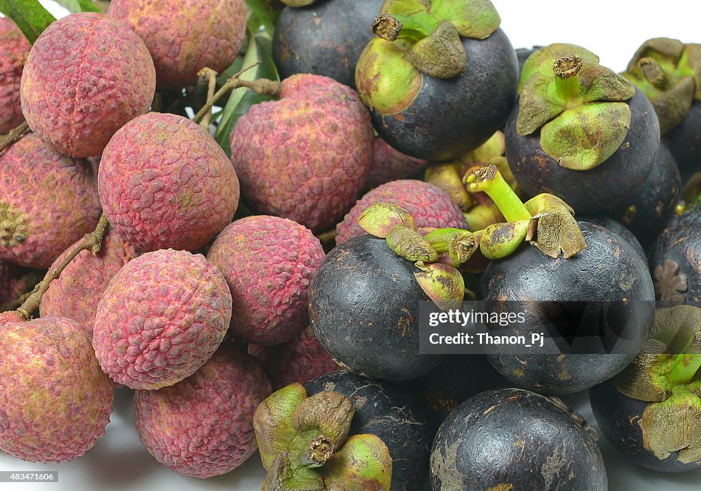 Mangosteen und Litschi