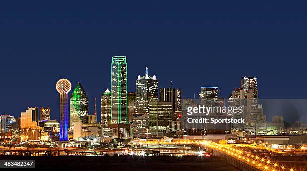 skyline - dallas, texas - texas stock pictures, royalty-free photos & images