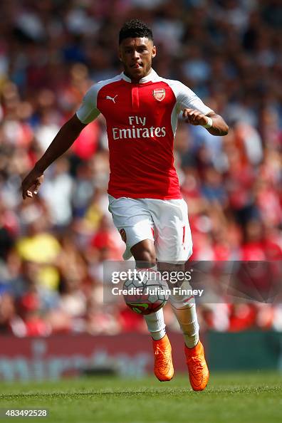 Alex Oxlade-Chamberlain of Arsenal in action during the Barclays