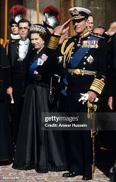 Queen Elizabeth ll and Prince Philip, Duke of Edinburgh visit The Vatican for an audience with Pope John Paul ll on October 17, 1980 at The Vatican,...