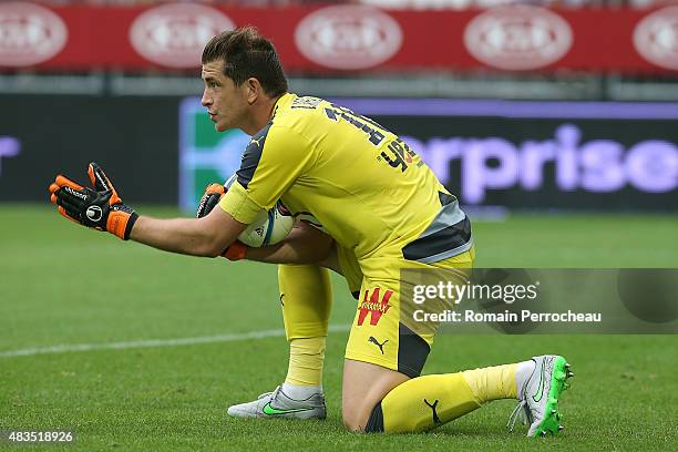 French goalkeeper Cedric Carrasso during the French Ligue 1match between FC Girondins de Bordeaux and Stade de Reims at Nouveau Stade Bordeaux on...