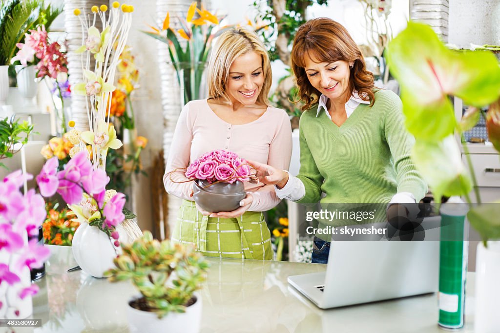 Florists Female Florists In A Flower Shop High-Res Stock Photo - Getty Images