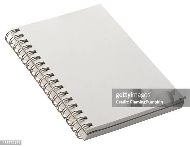 espiral em branco vinculado o bloco de notas aberto à página. traçado de recorte - blank page imagens e fotografias de stock