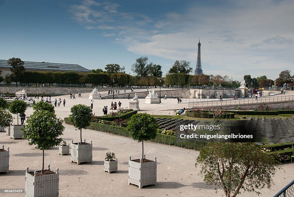 Frankreich, Paris, Blick auf den park und den Eiffelturm
