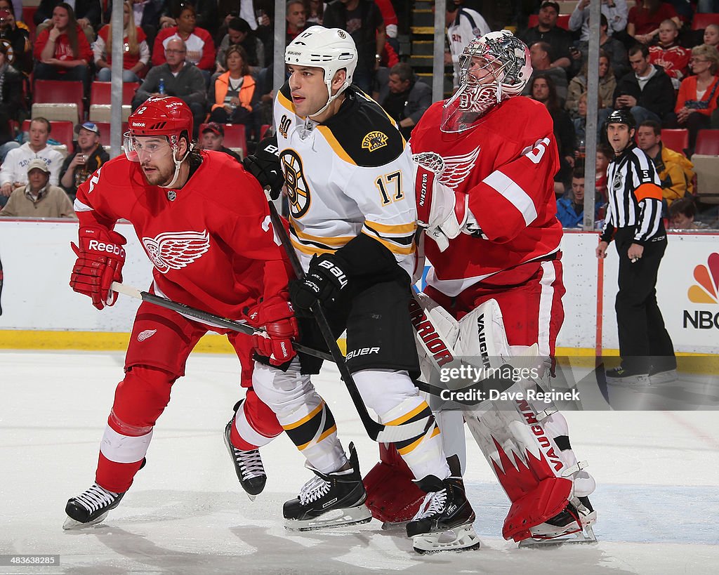 Boston Bruins v Detroit Red Wings