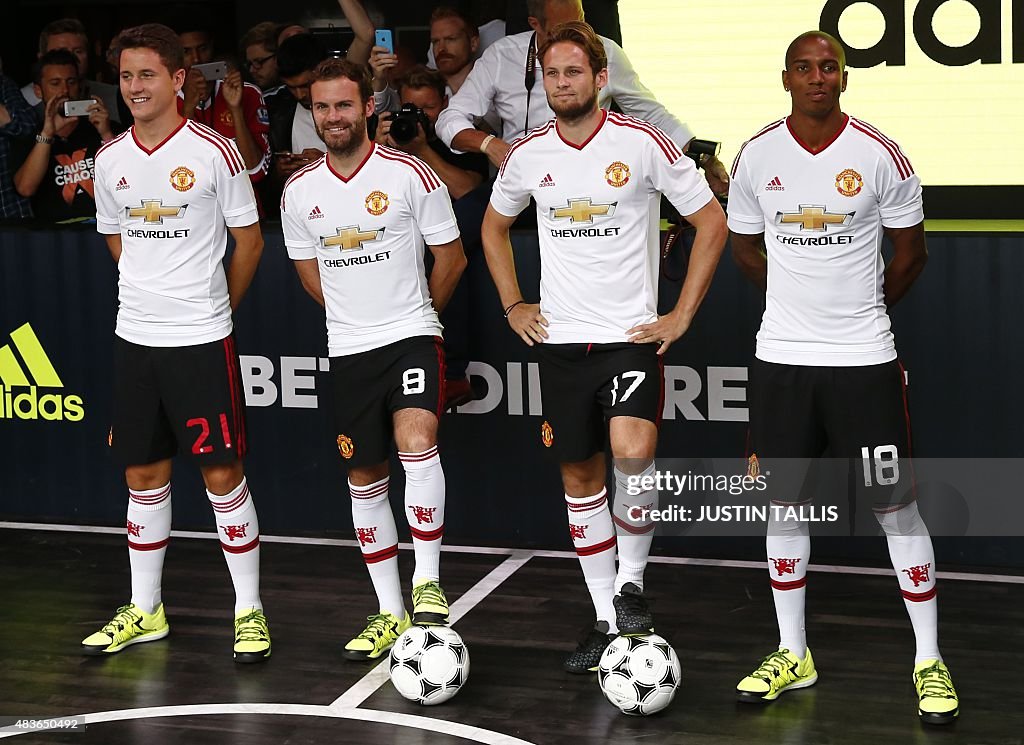 FBL-ENG-PR-MANUTD-SHIRT