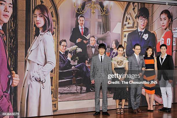 Um Ki-Joon, Han Eun-Jung, Jung Bo-Suck, Lee Si-Young and Kim Kang-Woo attend the KBS 2TV drama 'Golden Cross' press conference at 63 Square on April...