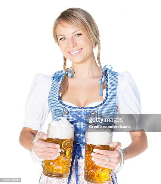 bavarian wiesn girl in dirndl with beer - oktoberfest stockfoto's en -beelden