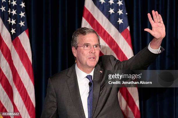 Republican presidential candidate Jeb Bush acknowledges the crowd after speaking at the Ronald Reagan Presidential Library August 11, 2015 in Simi...