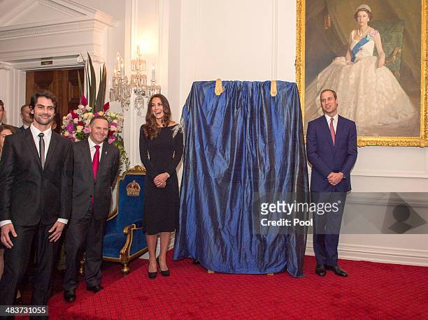 New Zealand artist Nick Cuthell, New Zealand Prime Minister John Key, Catherine, Duchess of Cambridge and Prince William, Duke of Cambridge attend an...