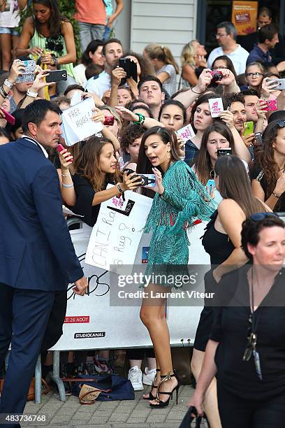 Actress Emily Ratajkowski arrives at the 'We Are Your Friends' Premiere at Kinepolis on August 12, 2015 in Lille, France.