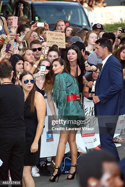 Actress Emily Ratajkowski arrives at the 'We Are Your Friends' Premiere at Kinepolis on August 12, 2015 in Lille, France.