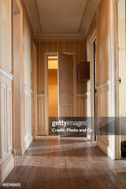 old apartment - apartment corridor stock pictures, royalty-free photos & images