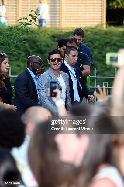 Actor Zac Efron arrives at the 'We Are Your Friends' Premiere at Kinepolis on August 12, 2015 in Lille, France.