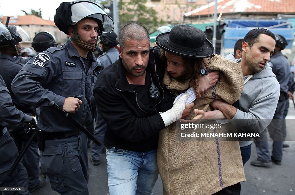 ISRAEL-POLITICS-MILITARY-JUDAISM-ARREST-DEMO