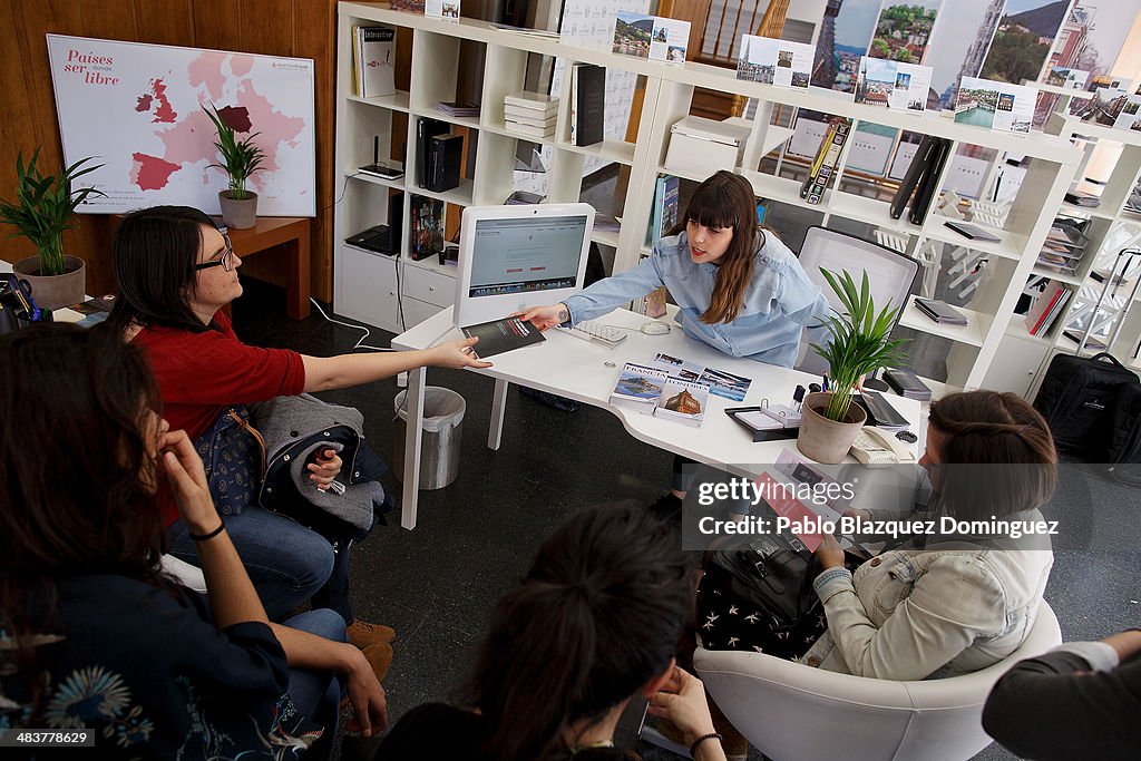 Travel Agency Set Up to Help Spanish Women Have Abortions Outside Spain