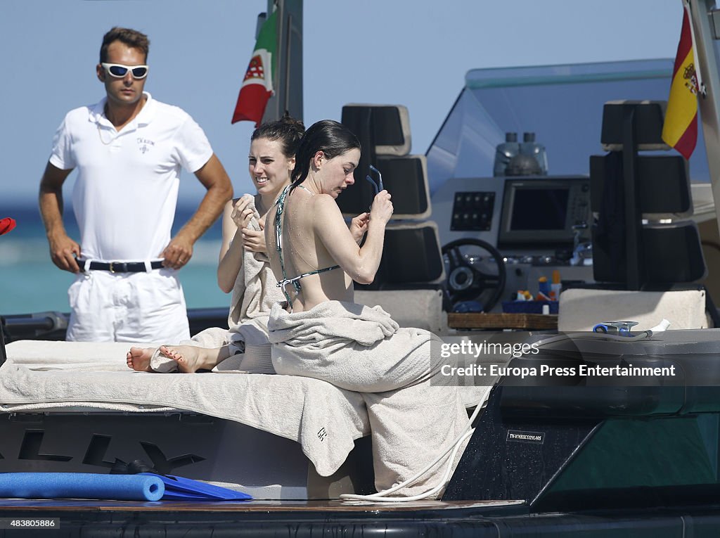 Anne Hathaway Sighting in Ibiza - August 12, 2015