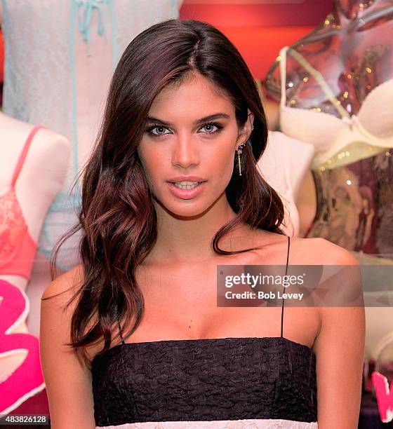 38 Victorias Secret Angel Sara Sampaio Launches Body By Victoria Collection  In Houston Tx Photos & High Res Pictures - Getty Images