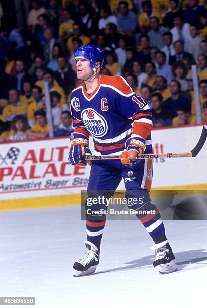 Mark Messier of the Edmonton Oilers skates on the ice during the 1990 Stanley Cup Finals against the Boston Bruins in May, 1990 at the Boston Garden...