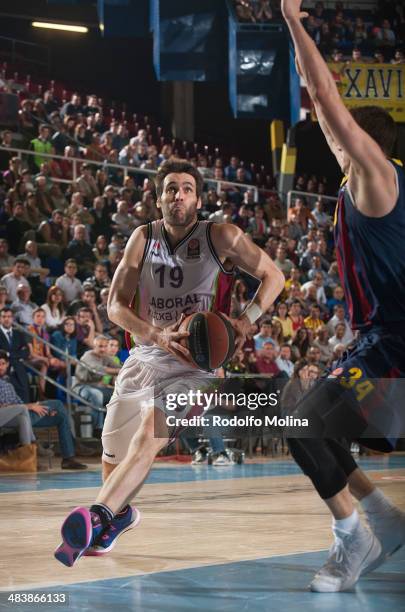 Fernando San Emeterio, #19 of Laboral Kutxa Vitoria in action during the 2013-2014 Turkish Airlines Euroleague Top 16 Date 14 game between FC...