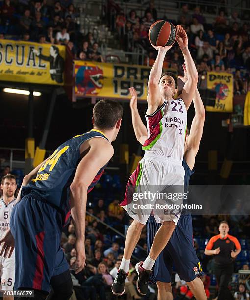 Thomas Heurtel, #22 of Laboral Kutxa Vitoria in action during the 2013-2014 Turkish Airlines Euroleague Top 16 Date 14 game between FC Barcelona...