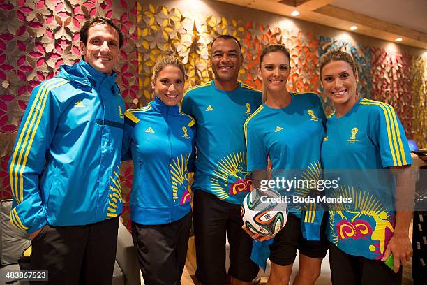 Brazilian former world champions players Juliano Belleti and Cafu , synchronized swimming athletes Bia and Branca Feres and Brazilian TV presenter...