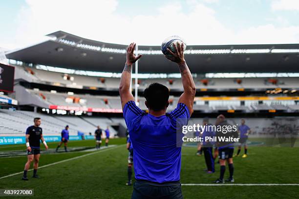 Keven Mealamu of the All Blacks throws the ball into the lineout during a New Zealand All Blacks Captain's Run at Eden Park on August 14, 2015 in...
