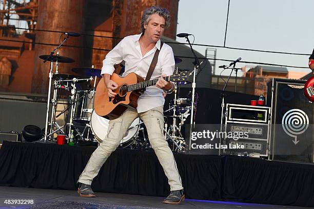 Singer Ed Roland Ed Sands Photos and Premium High Res Pictures - Getty Images