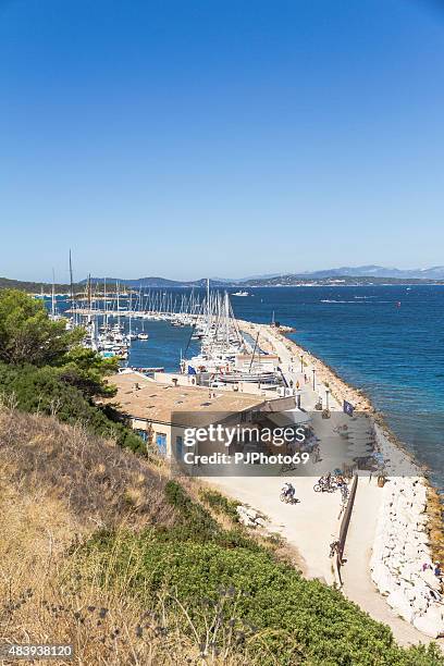 port of ile de porquerolles - french riviera - porquerolles island stock pictures, royalty-free photos & images