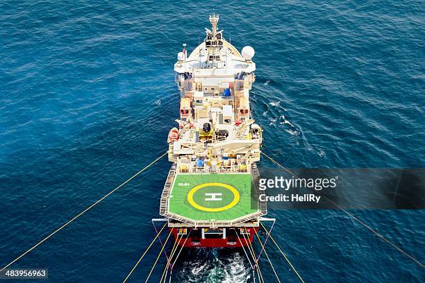 seismic vessel - earthquake stock pictures, royalty-free photos & images