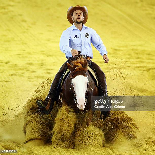Reining Team Reining Horses Photos and Premium High Res Pictures - Getty Images