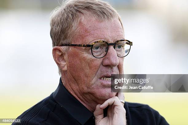 Coach of Stade Brestois Alex Dupont reacts during the friendly match between Stade Rennais and Stade Brestois at Stade Fred-Aubert on July 11, 2015...