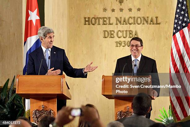 Secretary of State John Kerry and Cuban Minister of Foreign Affairs Bruno Rodriguez Parrilla give a joint press conference in the Hotel Nacional...