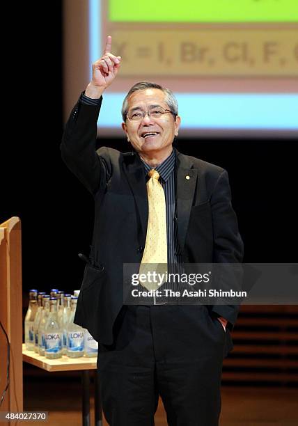 Nobel Prize in Chemistry laureate Eiichi Negishi addresses during the memorial lecture ahead of the Nobel Prize Award Ceremony on December 8, 2010 in...