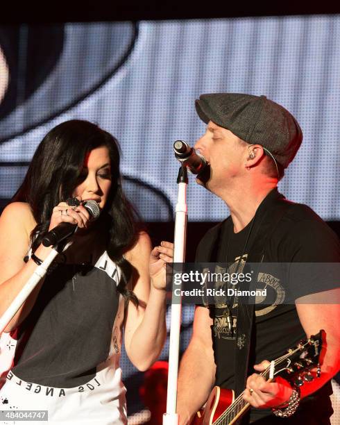 Shawna Thompson and Keifer Thompson of Thompson Square perform at Country Thunder USA In Florence, Arizona - Day 1 on April 10, 2014 in Florence,...
