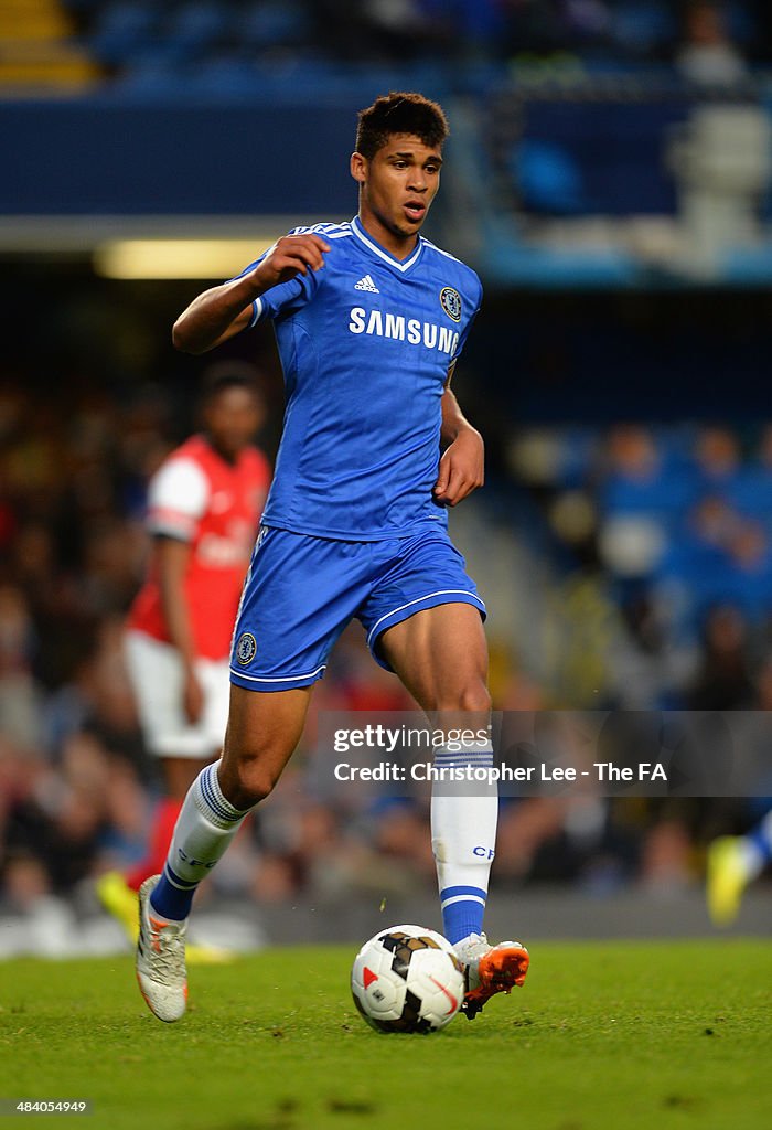 Chelsea U18 v Arsenal U18 - FA Youth Cup Semi Final: First Leg