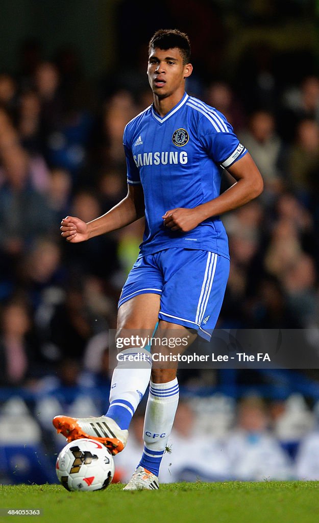 Chelsea U18 v Arsenal U18 - FA Youth Cup Semi Final: First Leg