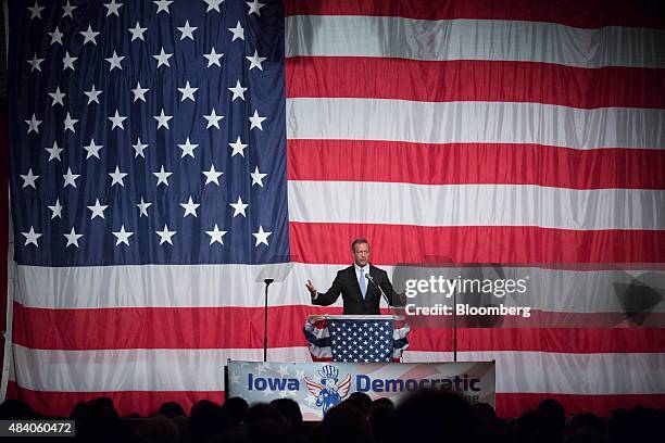 Martin O'Malley, former governor of Maryland and 2016 Democratic presidential candidate, speaks during the annual Democratic Wing Ding in Clear Lake,...