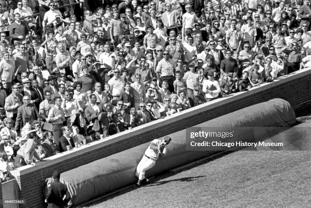 Chicago Cubs Player Santo Catching A Foul Ball