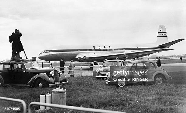 First Jetliner De Havilland Comet Photos and Premium High Res Pictures - Getty Images