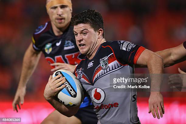 Chad Townsend of the Warriors makes a break during the round 23 NRL match between the Penrith Panthers and the New Zealand Warriors at Pepper Stadium...