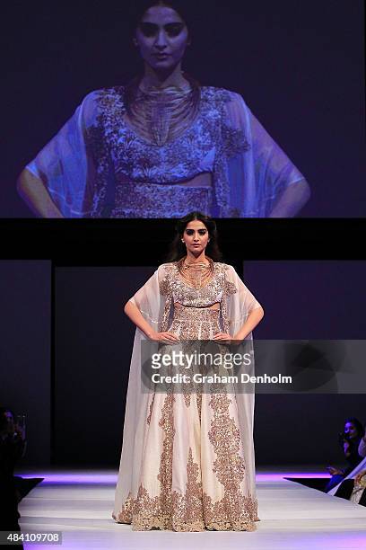 Sonam Kapoor showcases designs by Anamika Khanna during the Indian Film Festival of Melbourne Awards Night at National Gallery of Victoria on August...