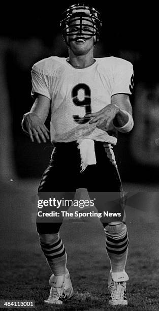 Jim McMahon of the Chicago Bears reacts circa 1980s.