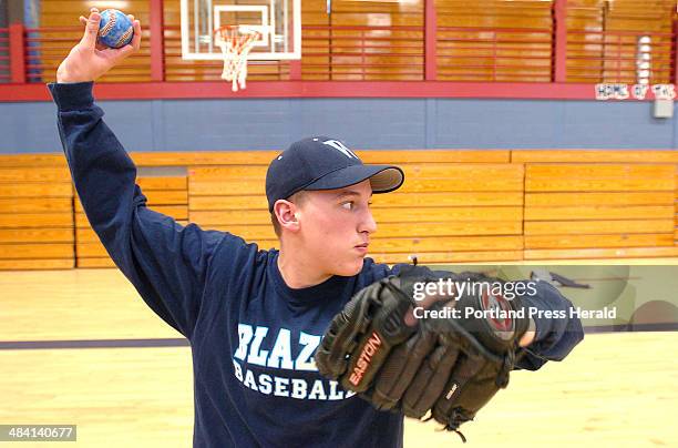 Christian Risch Hamilton 167 Hamilton Gym Stock Photos, High-Res Pictures, and Images - Getty Images