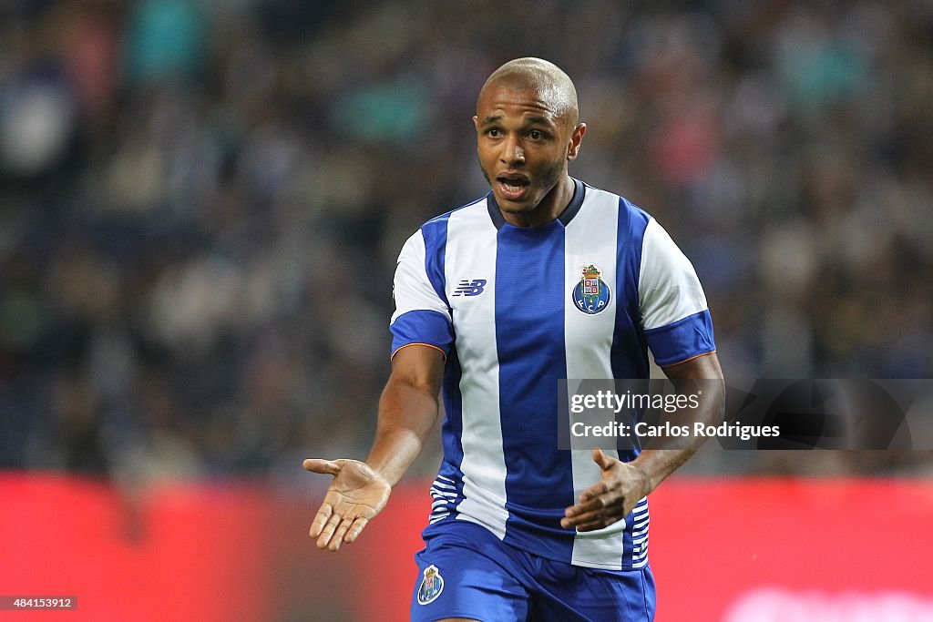 FC Porto v Vitoria de Guimaraes - Primeira Liga