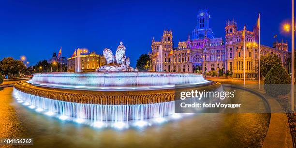 madrid plaza de cibeles fountain palacio de comunicaciones illuminated spain - plaza de cibeles bildbanksfoton och bilder